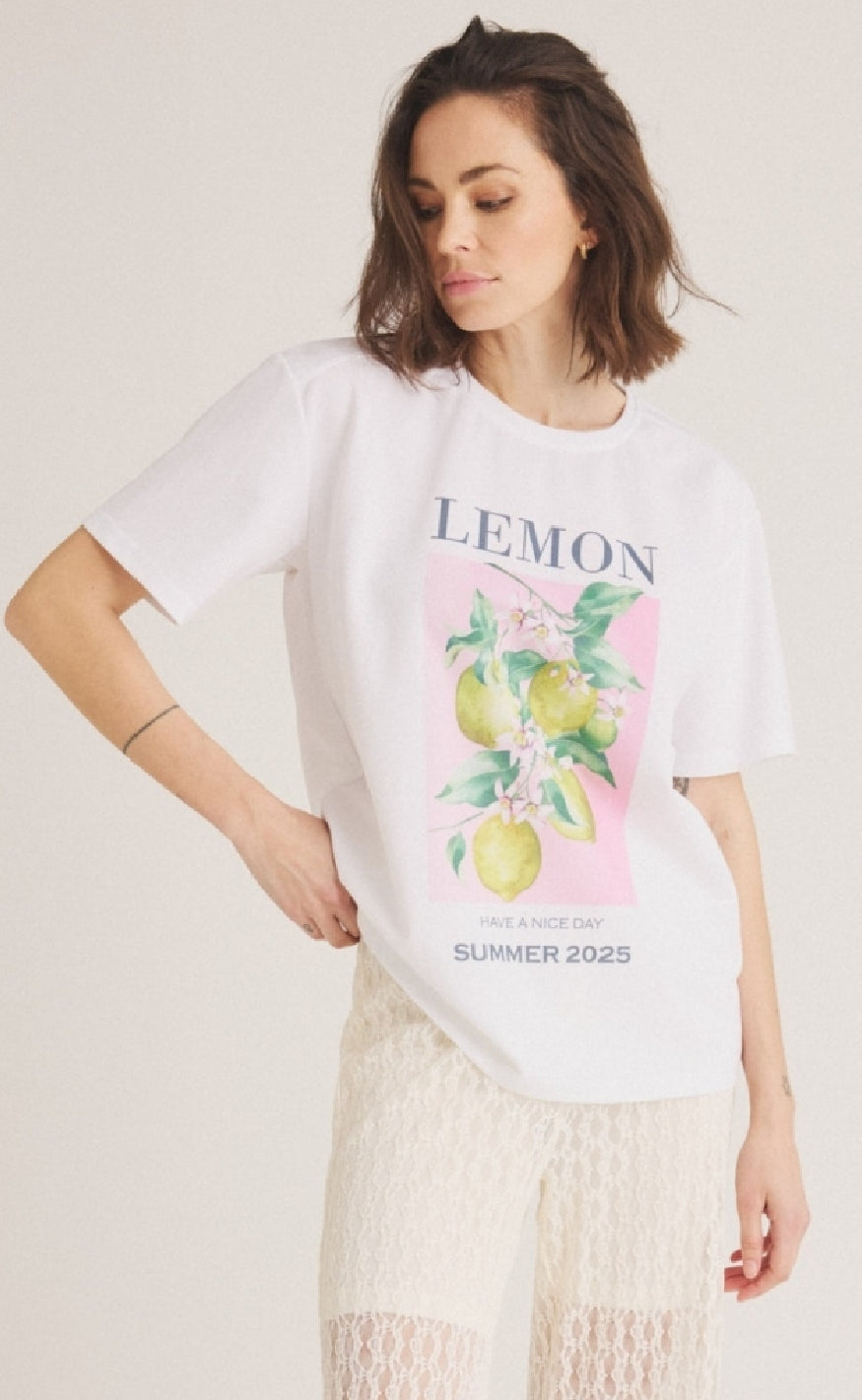 Luxzuz T-shirt - Lemo - White