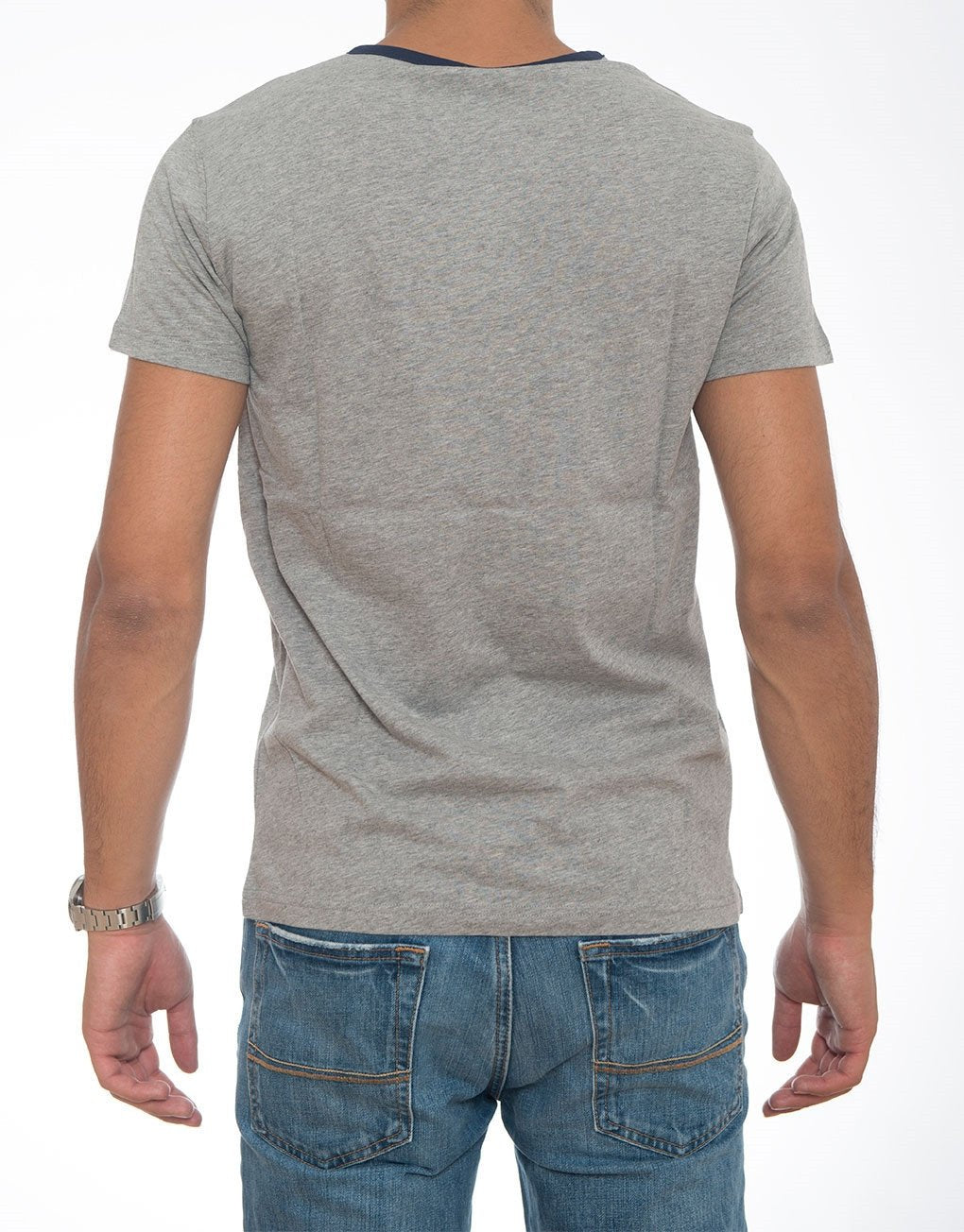 iriedaily-clerk-contrast-v-neck-t-shirt_2.jpg Iriedaily Clerk Contrast V-Neck T-Shirt