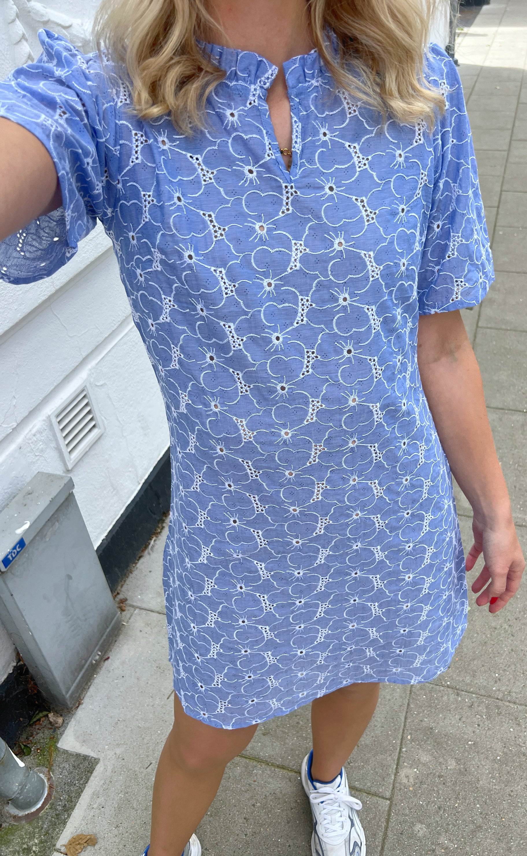 Say INA Copenhagen Kjole - Salina - Blue Embroidery Flower