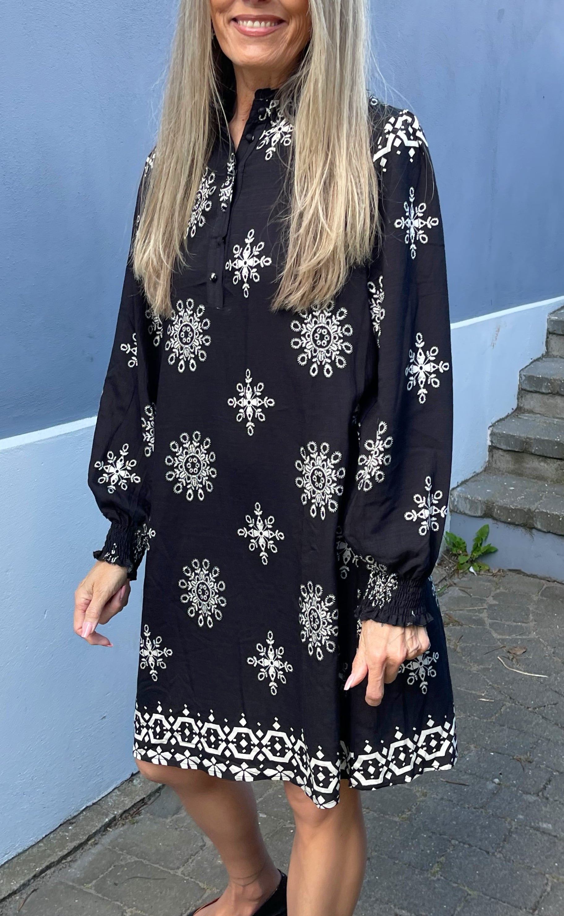 Say INA Copenhagen Kjole - Augusta - Black W. White