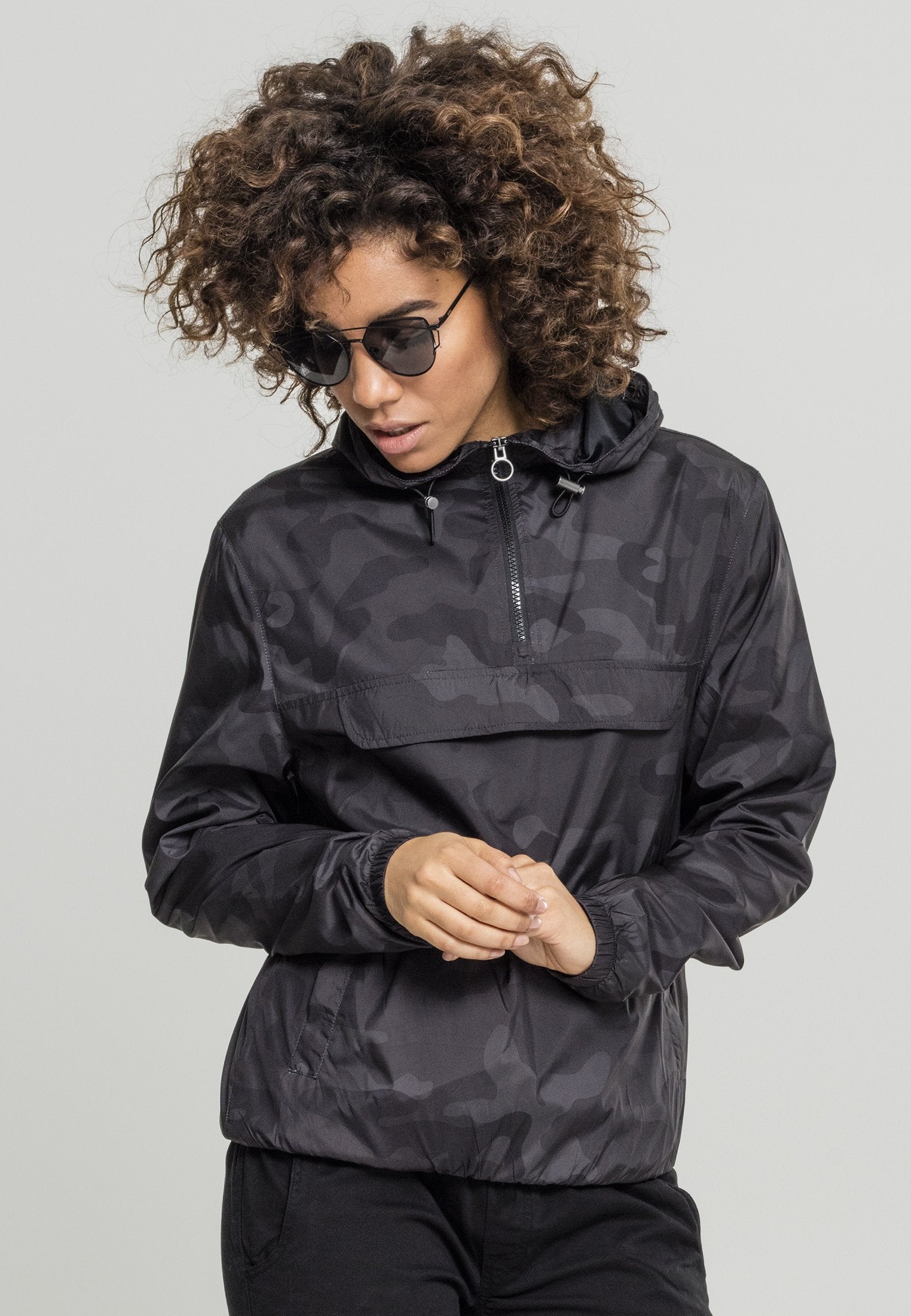 Urban Classics Ladies Camo Pull Over Jacket Online nu