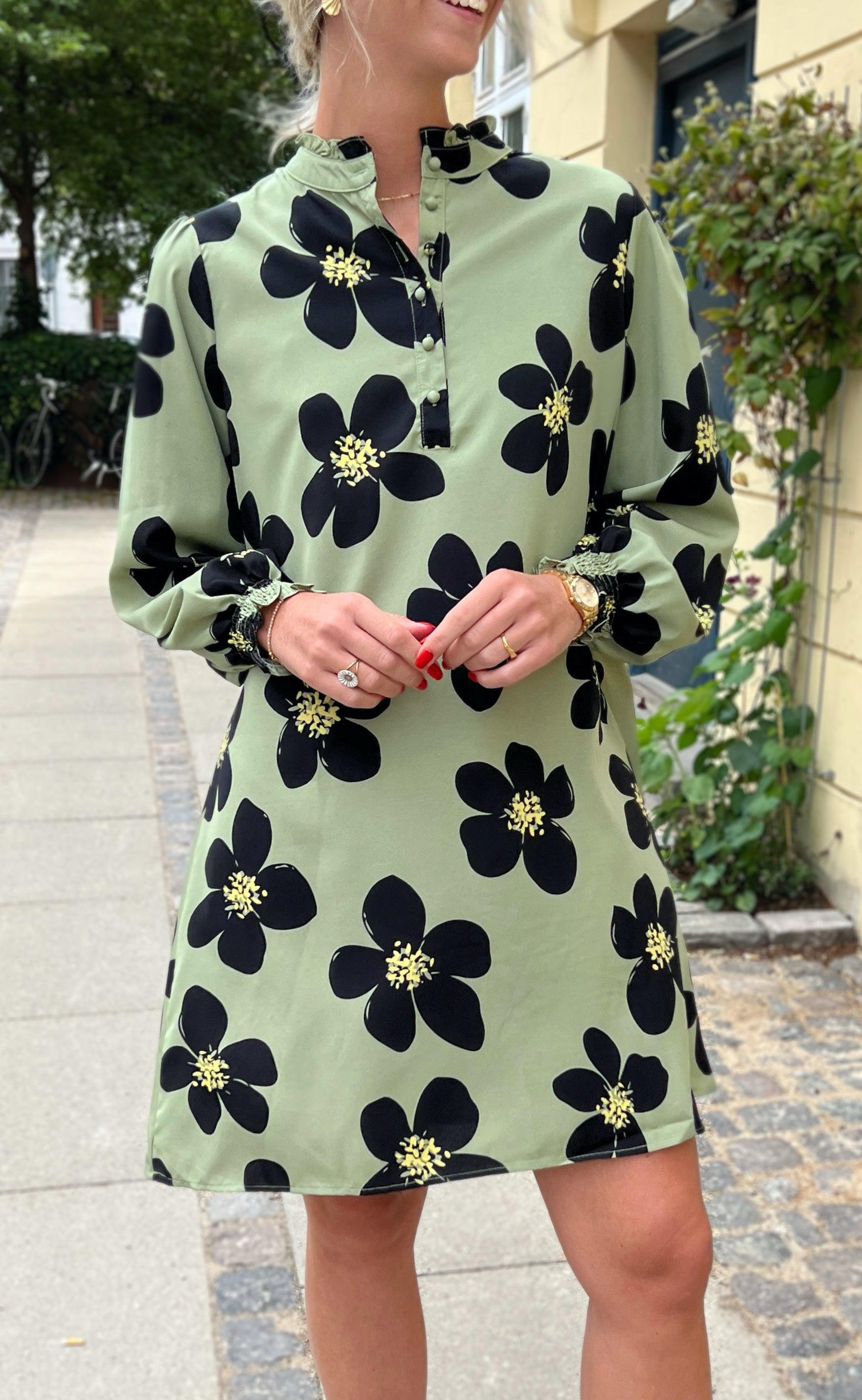 Say INA Copenhagen Kjole - Augusta - Dusty Green/Black Flower