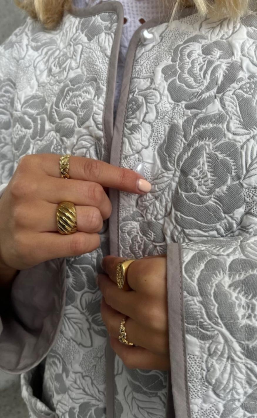 Stories From The Atelier Jakke - For Keep - Grey Rabat