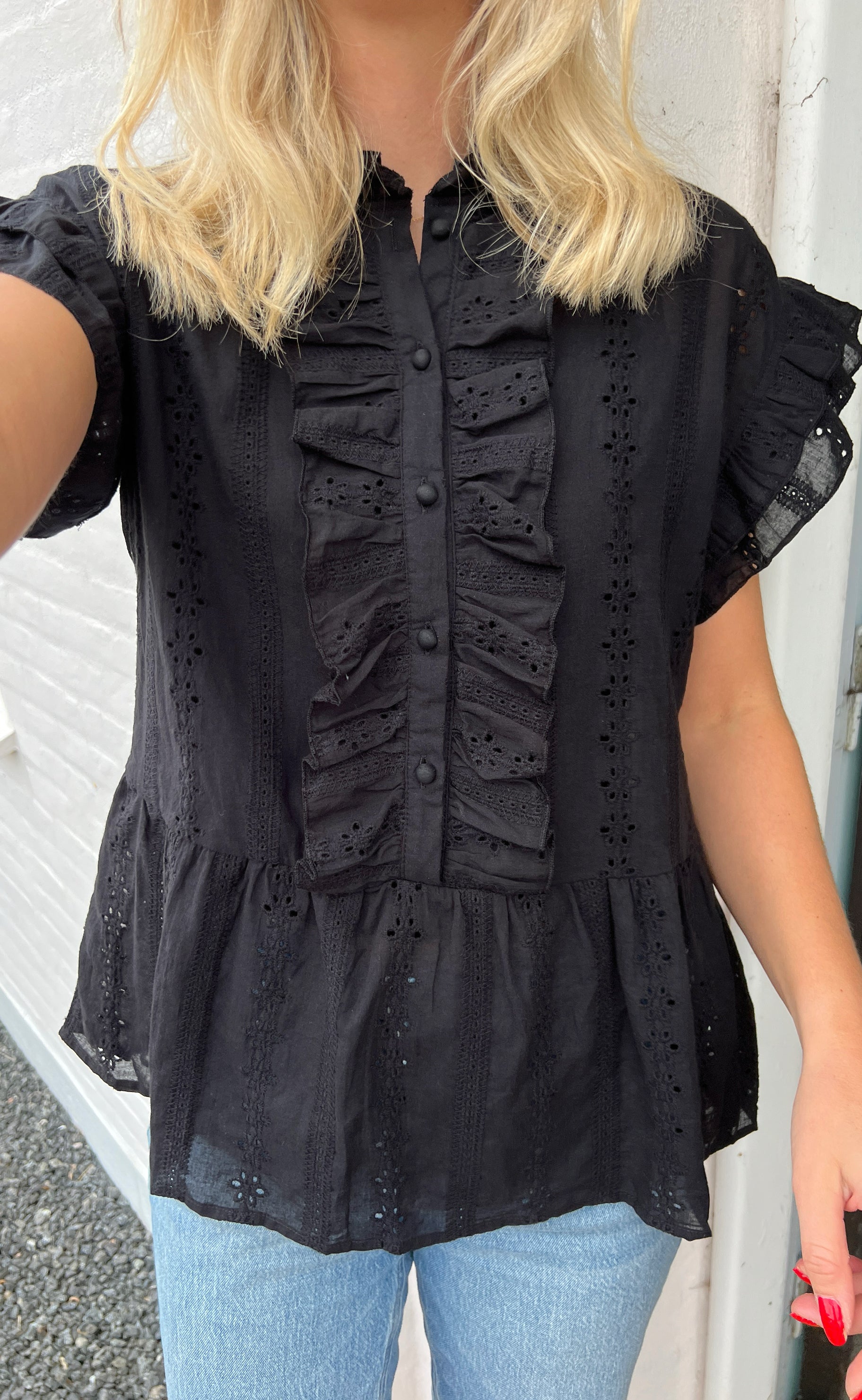 Say INA Copenhagen Top - Freya - Black Broderie Anglaise på udsalg
