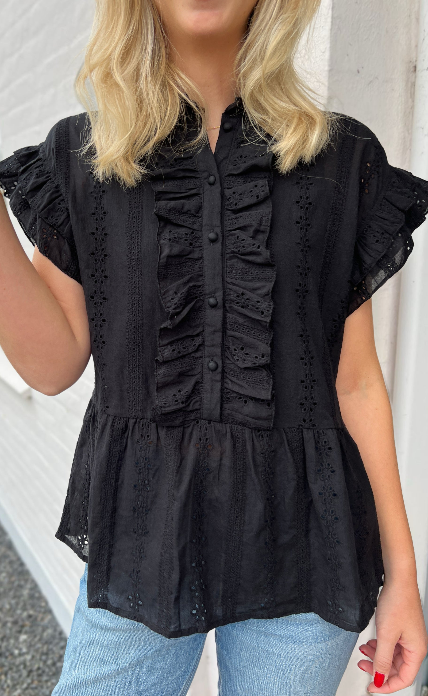 Say INA Copenhagen Top - Freya - Black Broderie Anglaise på udsalg