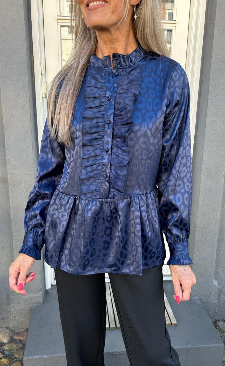 Say INA Copenhagen Skjorte - Evie - Navy Blue Leopard