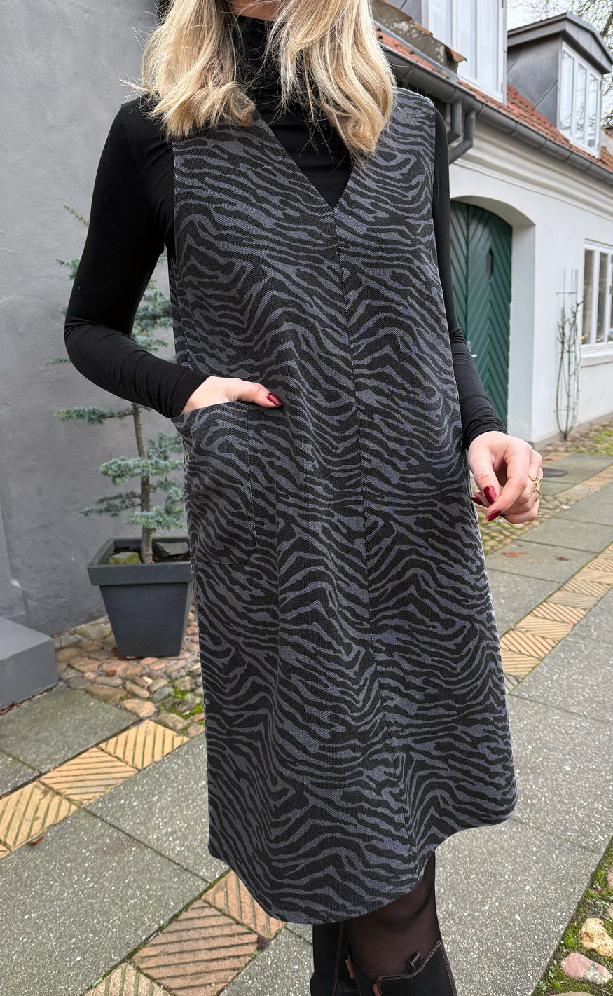 Say INA Copenhagen Kjole - Ania Spencer - Zebra