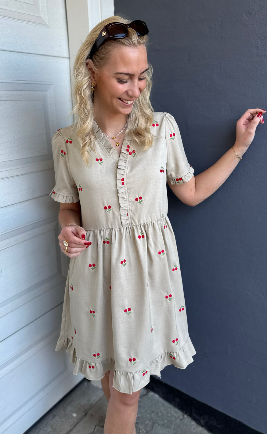 Say INA Copenhagen Kjole - Catja Summer - Sand W. Cherries Mode