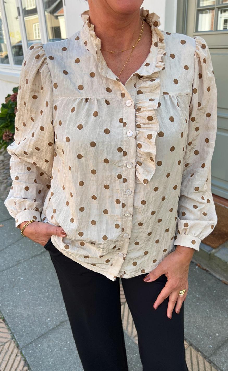 Say INA Copenhagen Skjorte - Kesha - Beige / Brown Dots Levere