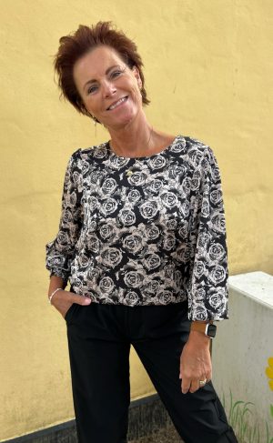 Say INA Copenhagen Bluse - Chili - Black Roses