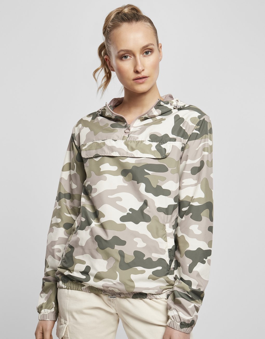 Urban Classics Ladies Camo Pull Over Jacket Mode
