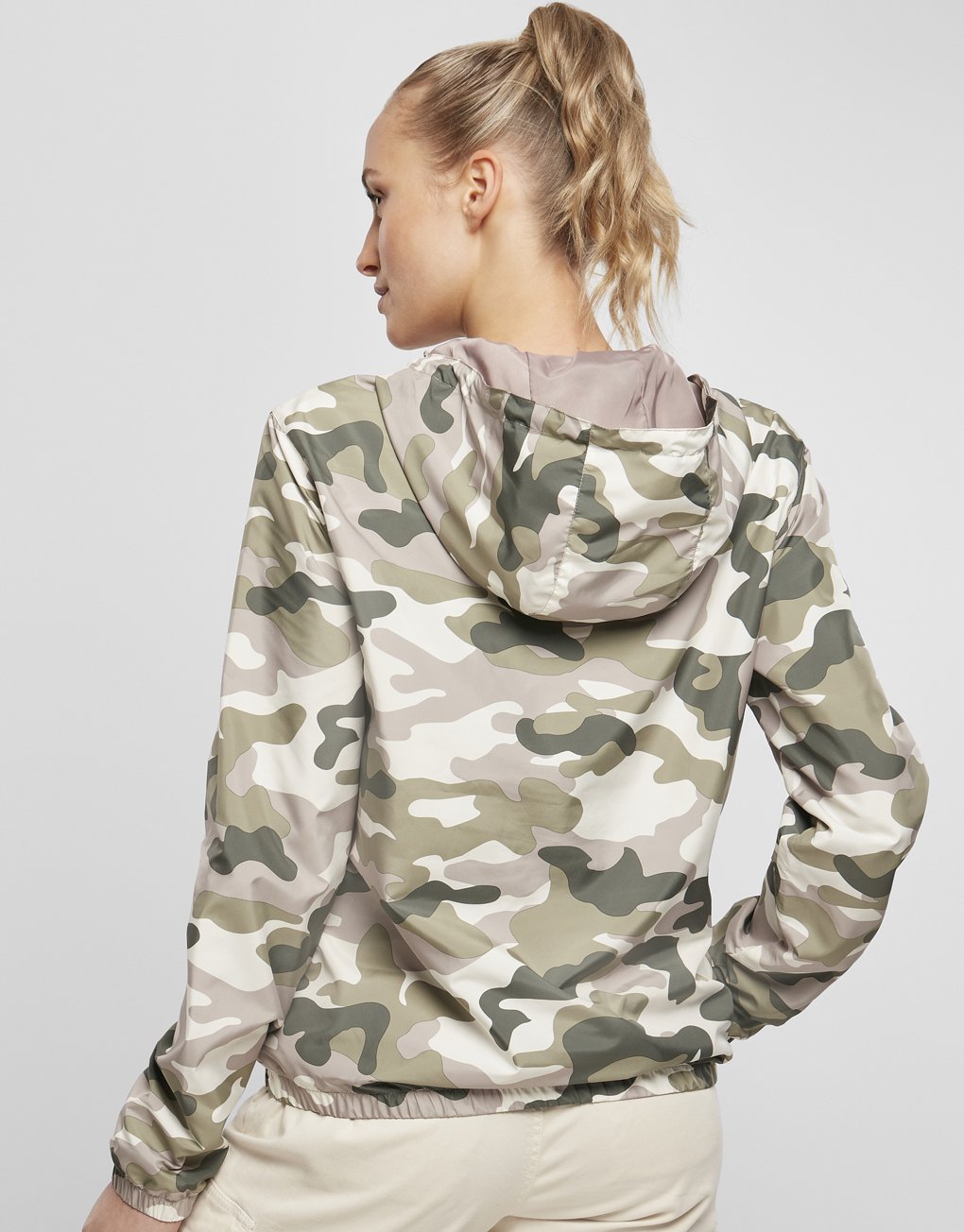 Urban Classics Ladies Camo Pull Over Jacket Mode