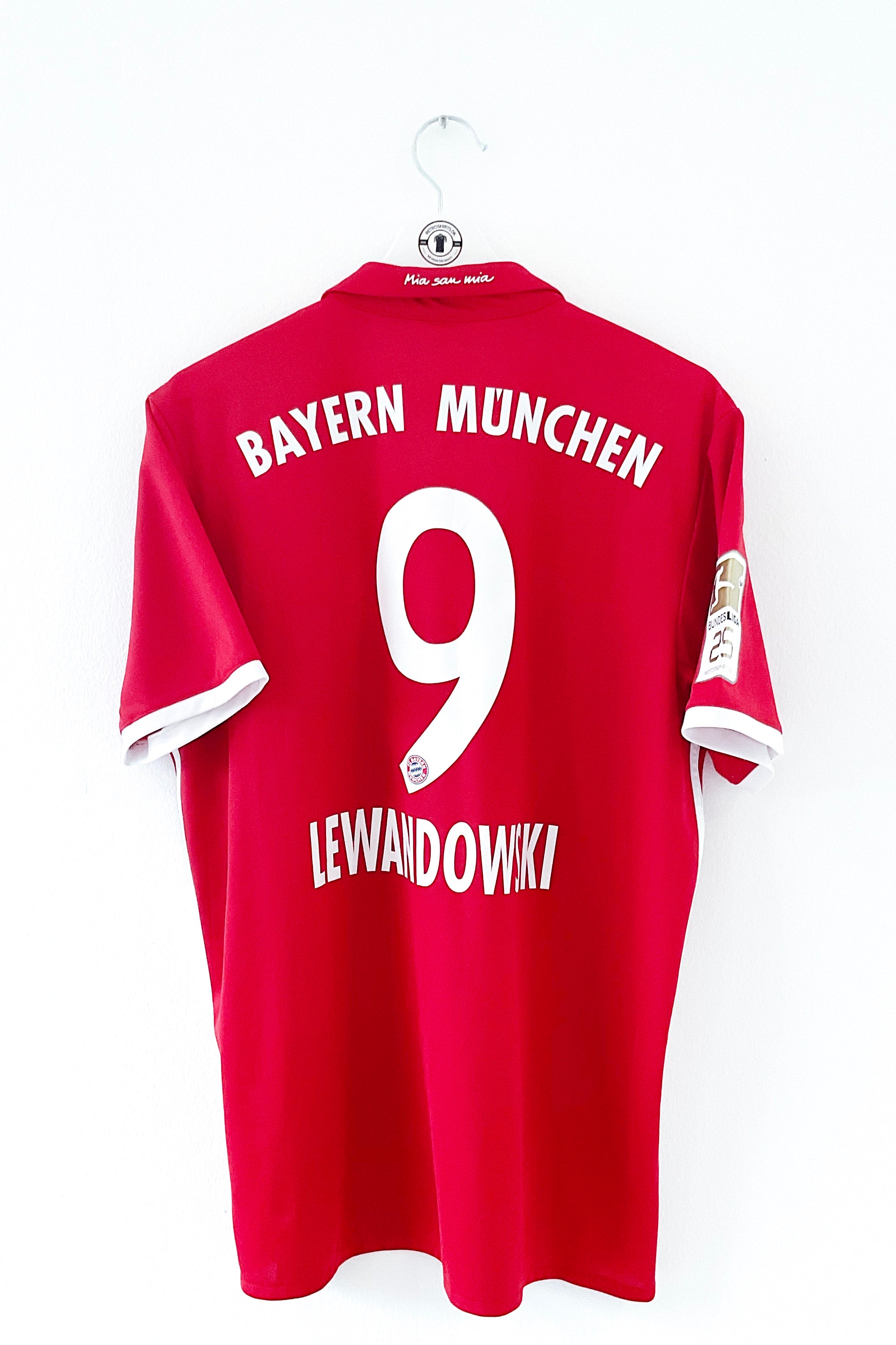 Bayern München 2016/2017 Hjemmebane #Lewandowski 9 Large 8/10