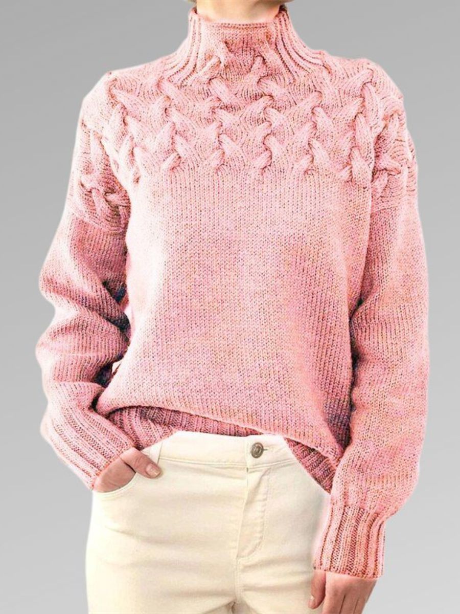 Elegant kabelstrikket sweater