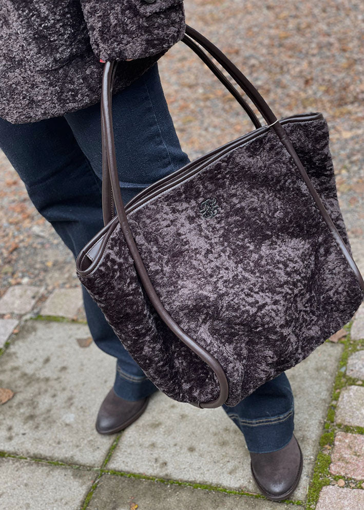 Gustav Bennie fake fur bag 54910 Taske - Chocolate