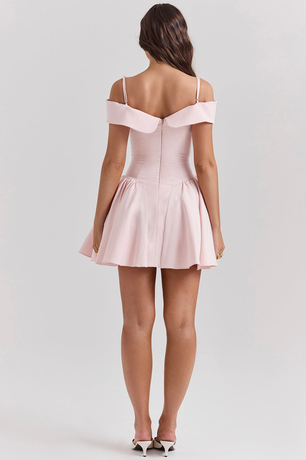 Off shoulder minikjole