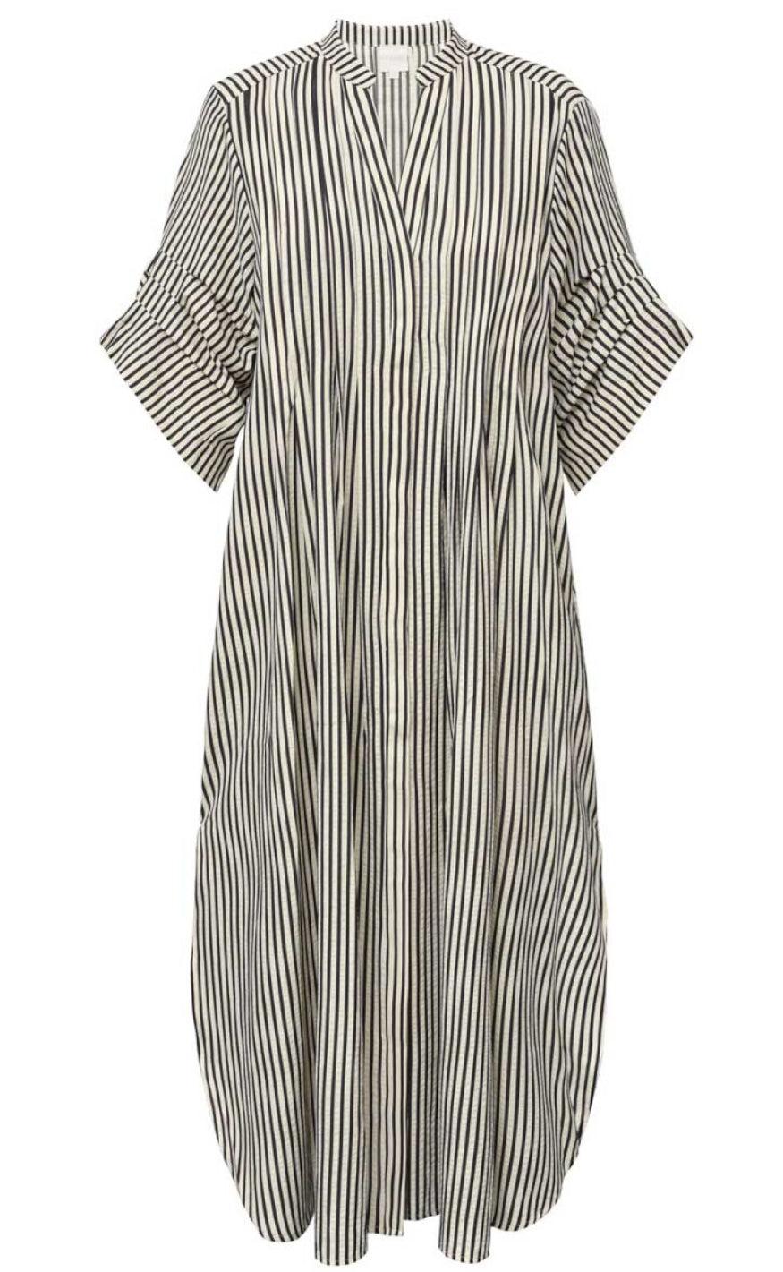 Gossia Kjole - Alexa - Creme Black Stripes Rabat