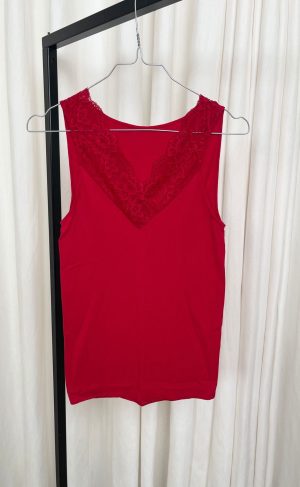 Tim & Simonsen Top - Belen V-Lace - Rosso (vendbar) Hot på udsalg