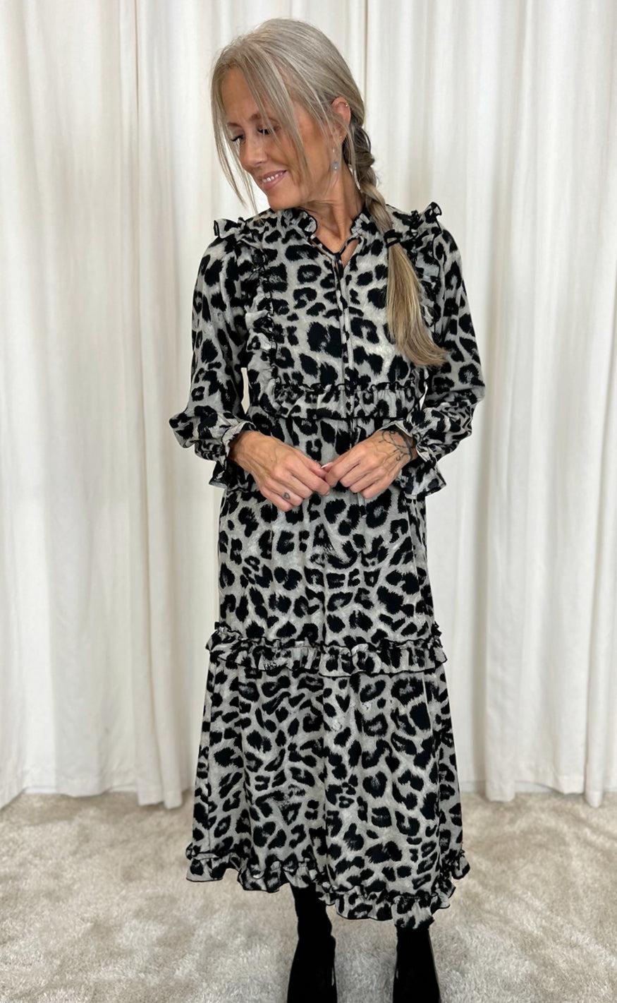 Say INA Copenhagen Kjole - Elina - Grey Leopard