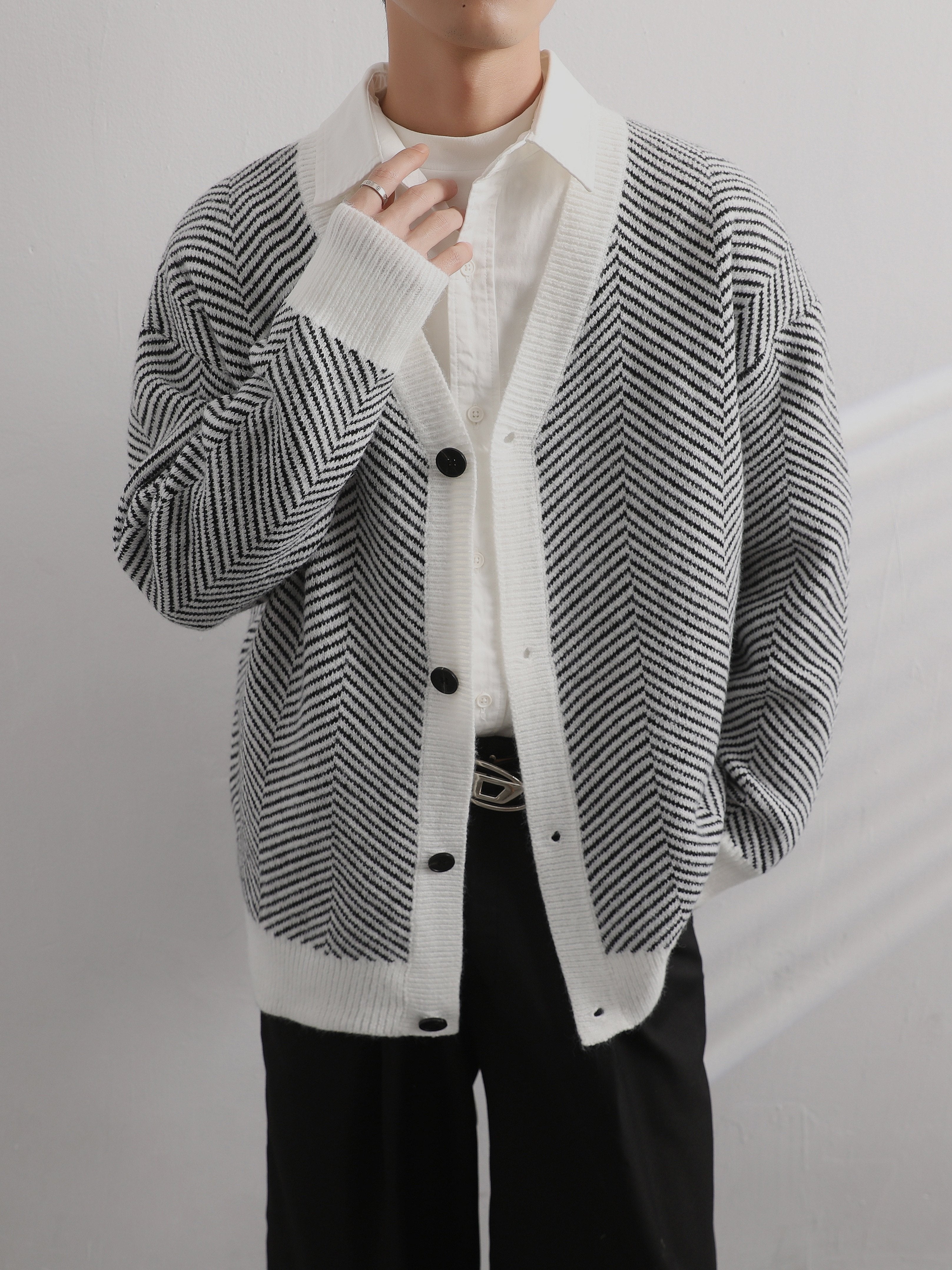 Stilfuld stribet løs cardigan
