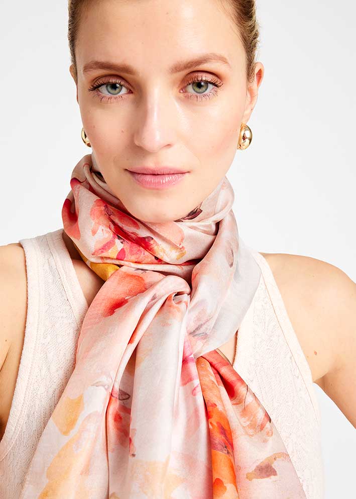 Gustav Joory scarf 57800 Silketørklæde - Sand w. Rose Print Hot på udsalg