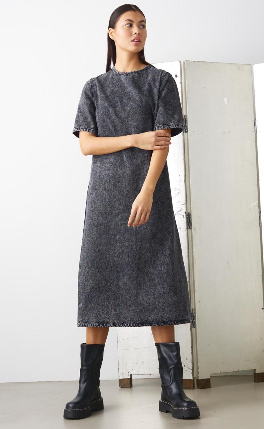 Noella Kjole - Jannah - Grey 90s Wash Udsalg