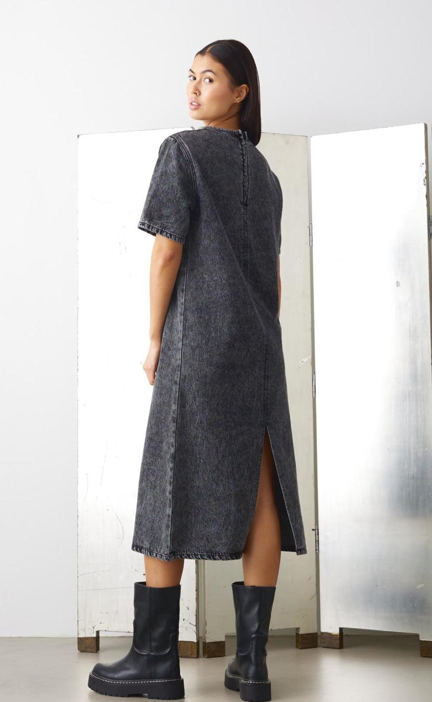 Noella Kjole - Jannah - Grey 90s Wash Udsalg