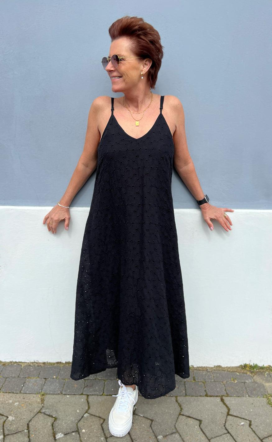 Say INA Copenhagen Kjole - Klara - Black Broderi Anglaise