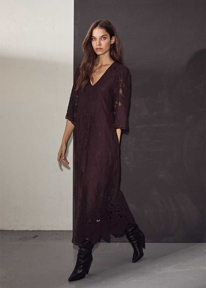 Haute L'amitié Curvey Lace Hem Dress - Mocca