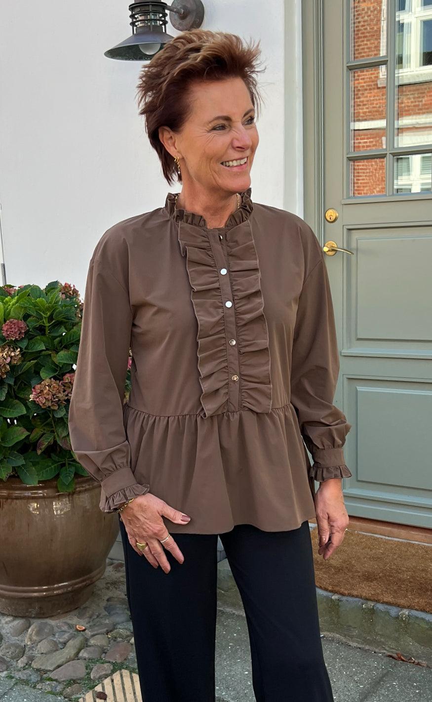 Say INA Copenhagen Bluse - Frida - Dark Brown