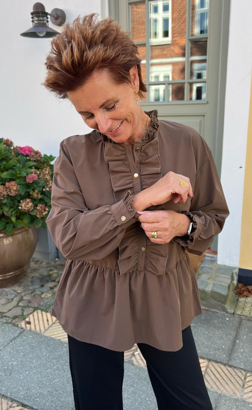 Say INA Copenhagen Bluse - Frida - Dark Brown