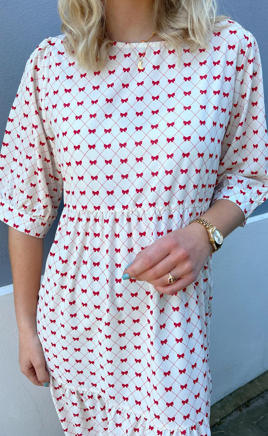 Say INA Copenhagen Kjole - Ellie - Off White W. Red Bows Udsalg