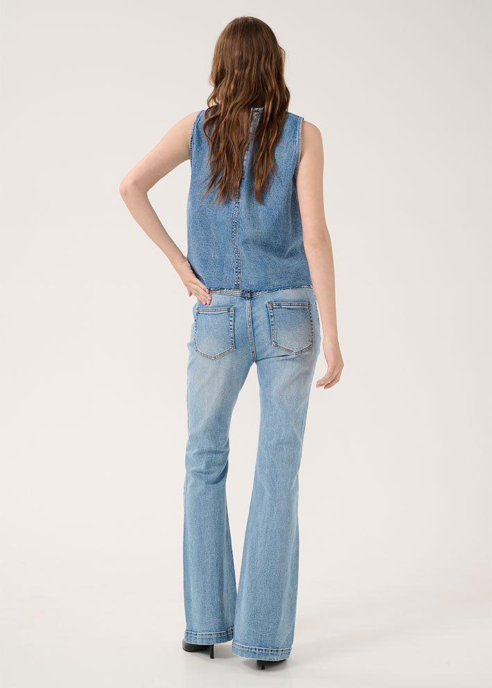 My Essential Wardrobe Dango High X-Wide Bootcut Jeans - Light Blue Retro Wash på udsalg
