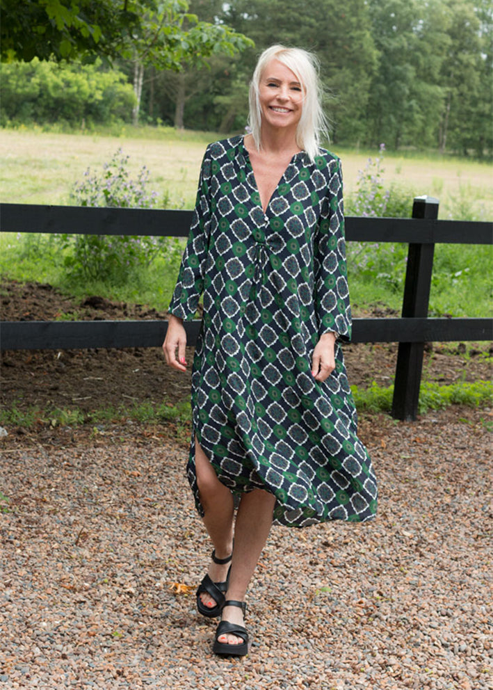 One Season Papy Portugal Viscose Kjole - Emerald Online