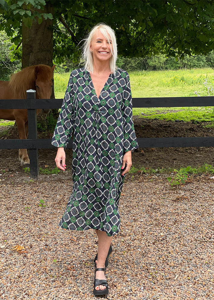 One Season Papy Portugal Viscose Kjole - Emerald Online