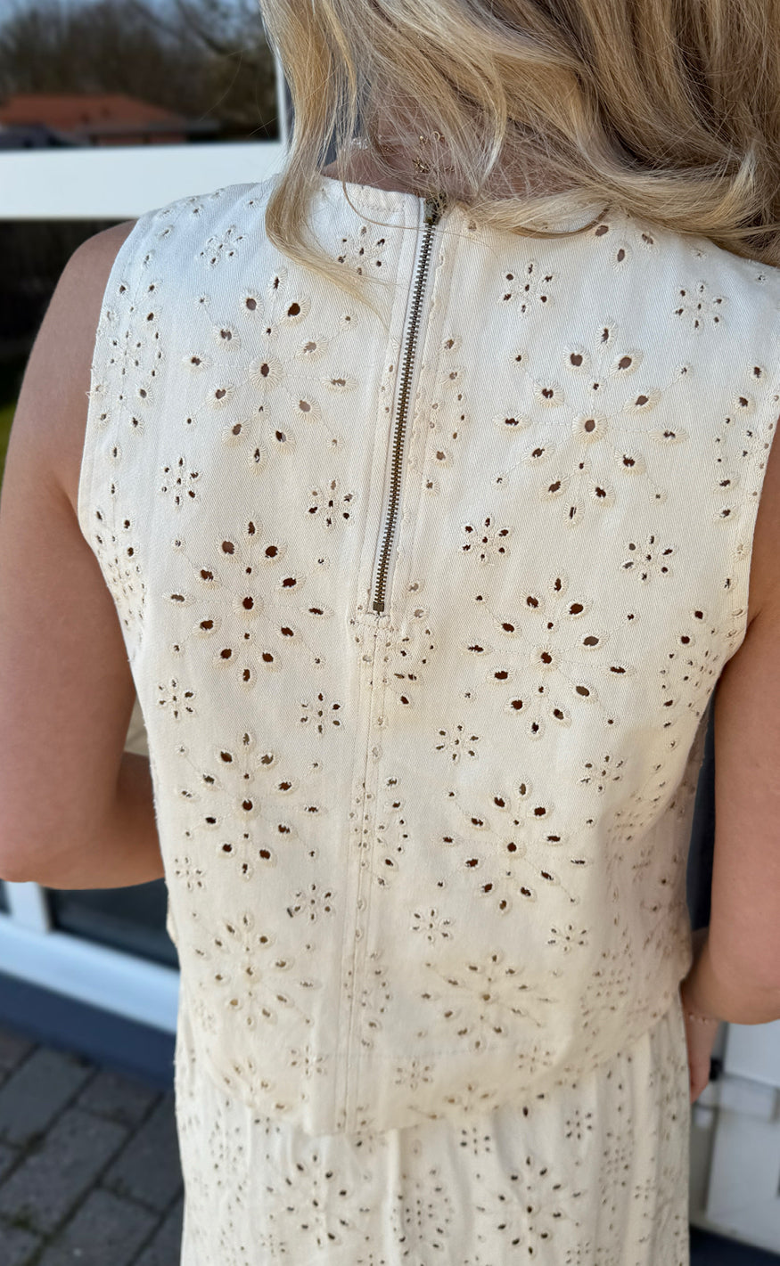 Say INA Copenhagen Top - Naja - Off White Denim W. Embroidery