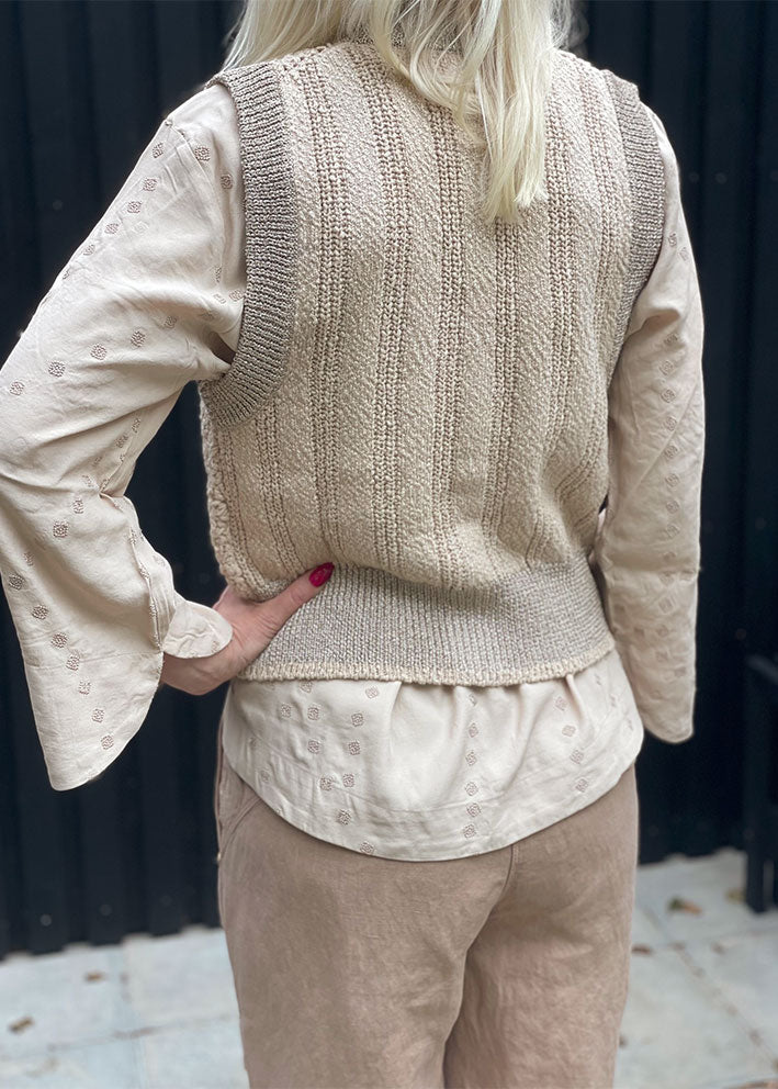 Gustav Demi knit vest 54406-2031 Beach Sand