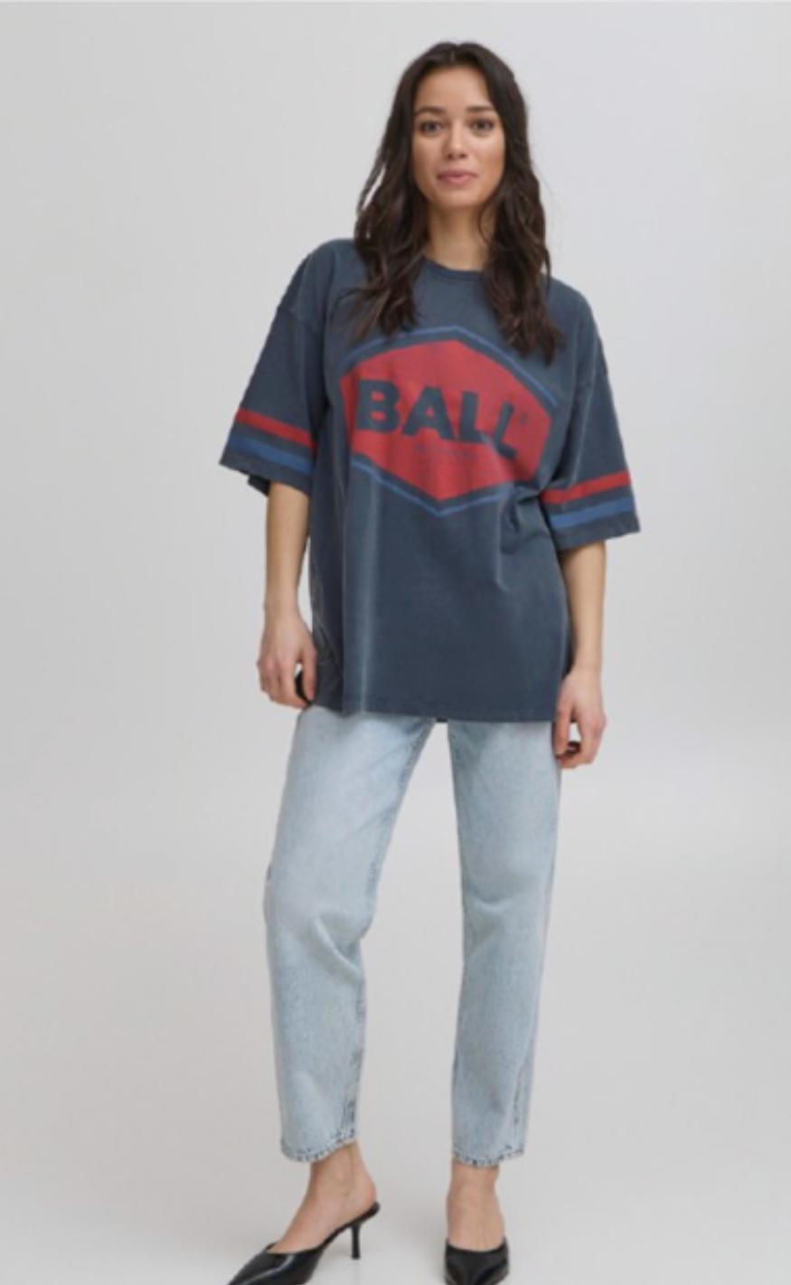 BALL Original T-shirt - Noemi - Sky Captain Udsalg