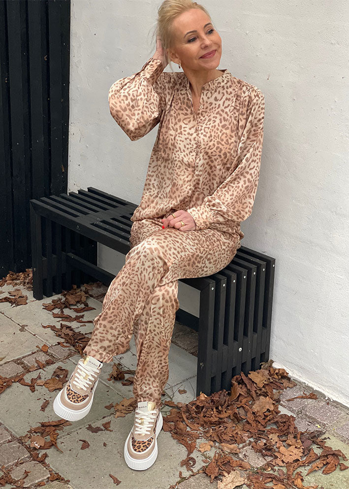 Bukela Peak Sneakers - Leopard