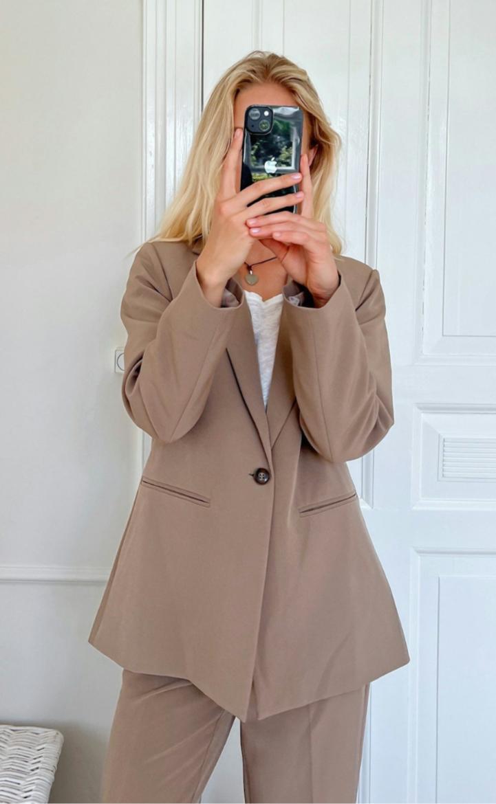 Neo Noir Blazer - Avery Suit - Dusty Brown på udsalg