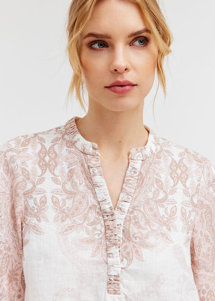 Gustav Anika blouse 53628-81000 Bright White w. Print på udsalg