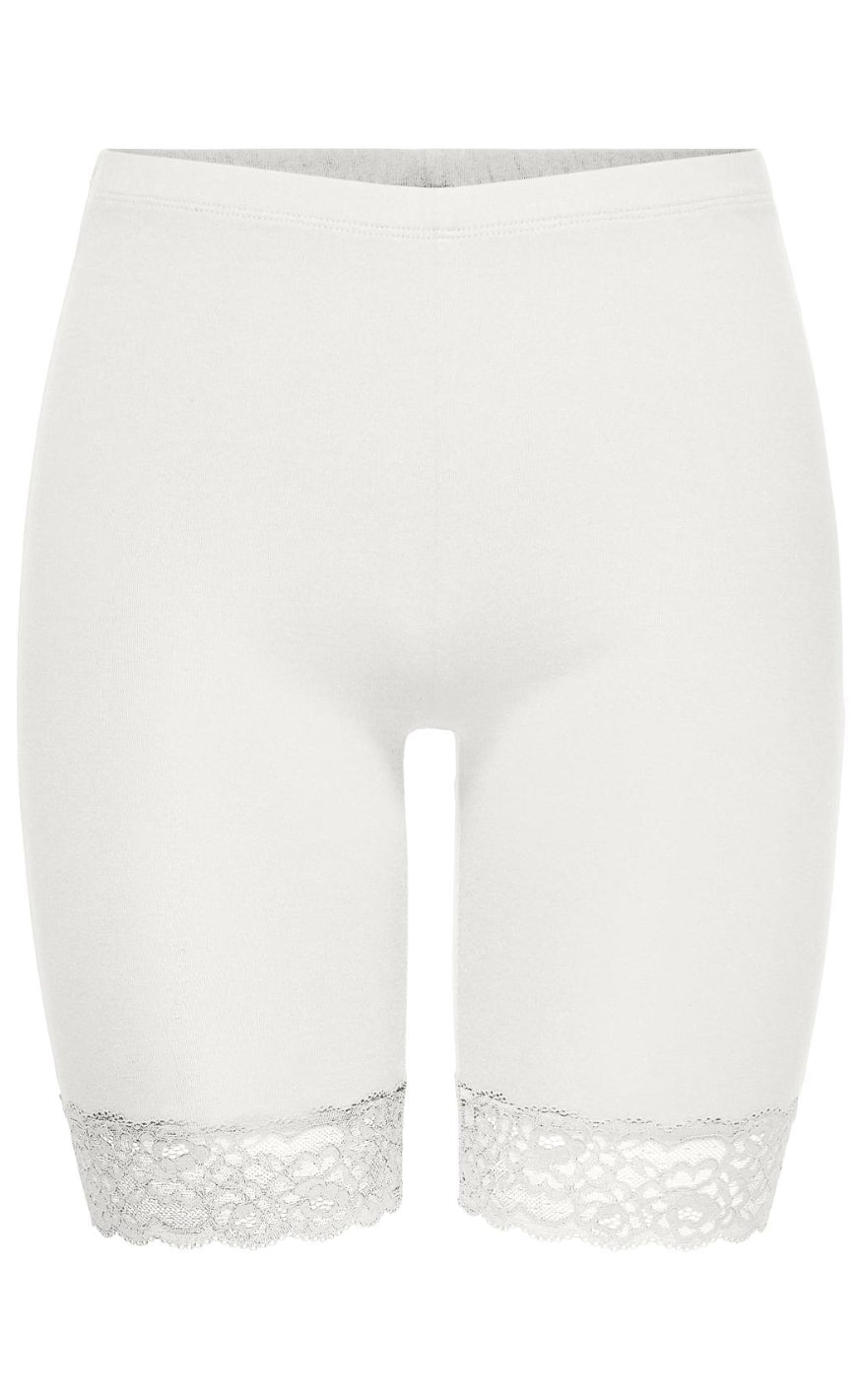 JDY Shorts - Ava Lace - Cloud Dancer