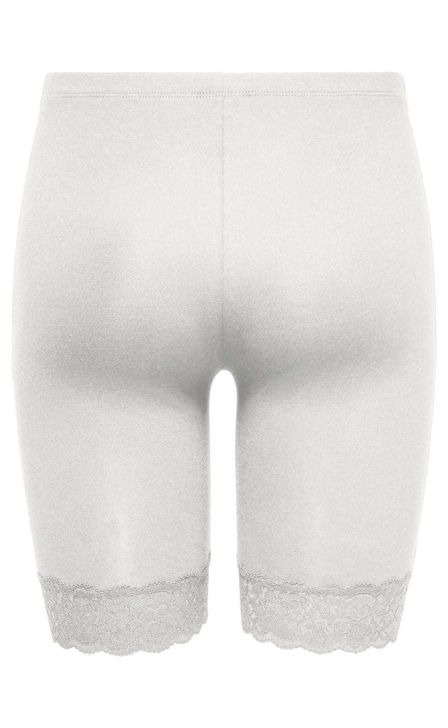 JDY Shorts - Ava Lace - Cloud Dancer