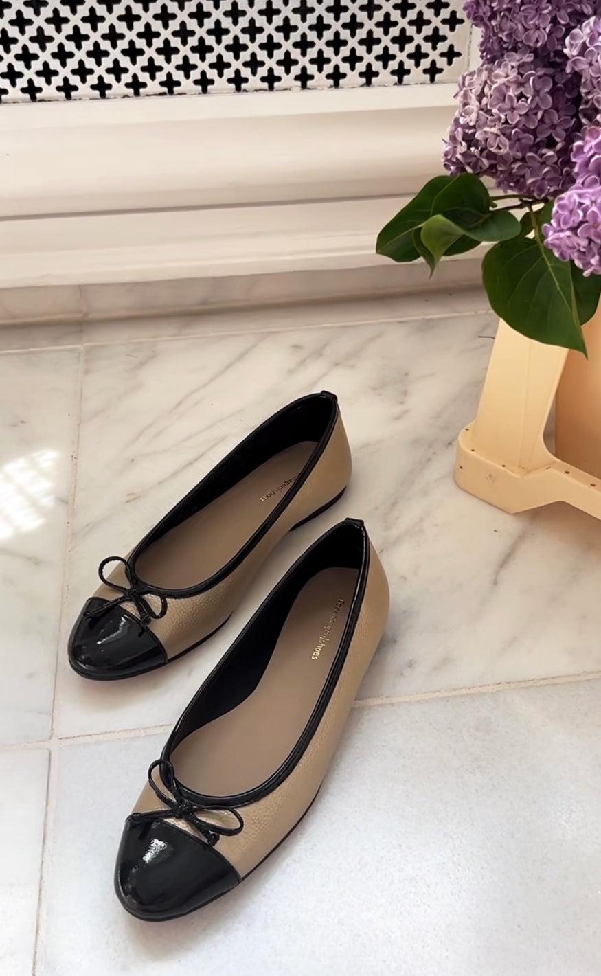 Copenhagen Shoes Ballerinaer - My Own Ballerinas - Gold/Black