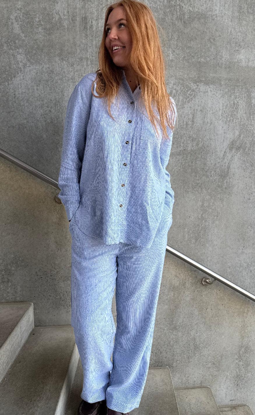 Freequent Skjorte - Lava - Off-white w. Nebulas Blue