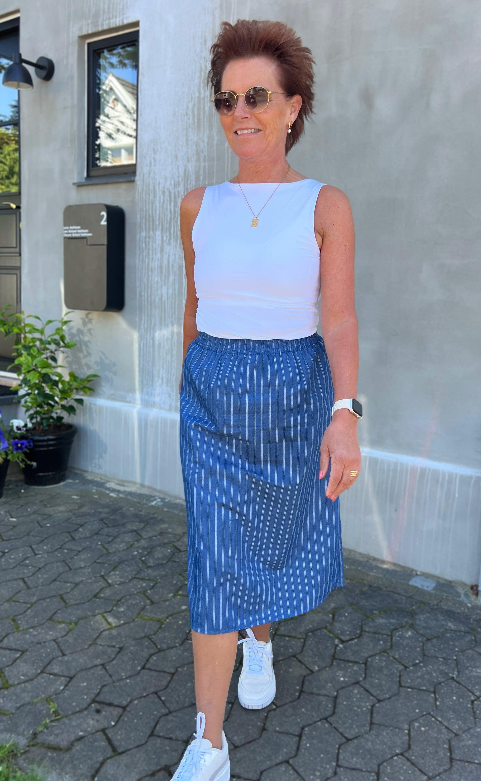 Say INA Copenhagen Nederdel - Stine - Denim Blue Pinstripe