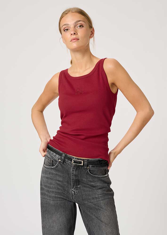 My Essential Wardrobe Mandy Logo Top - Burgundy Red