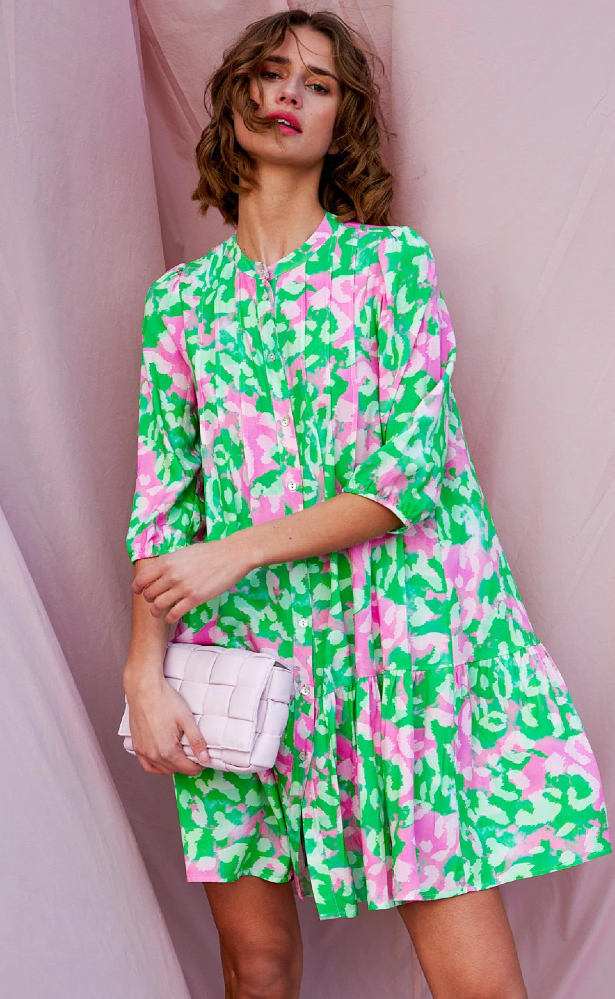 Noella Kjole - Imogene Short - Green/Pink