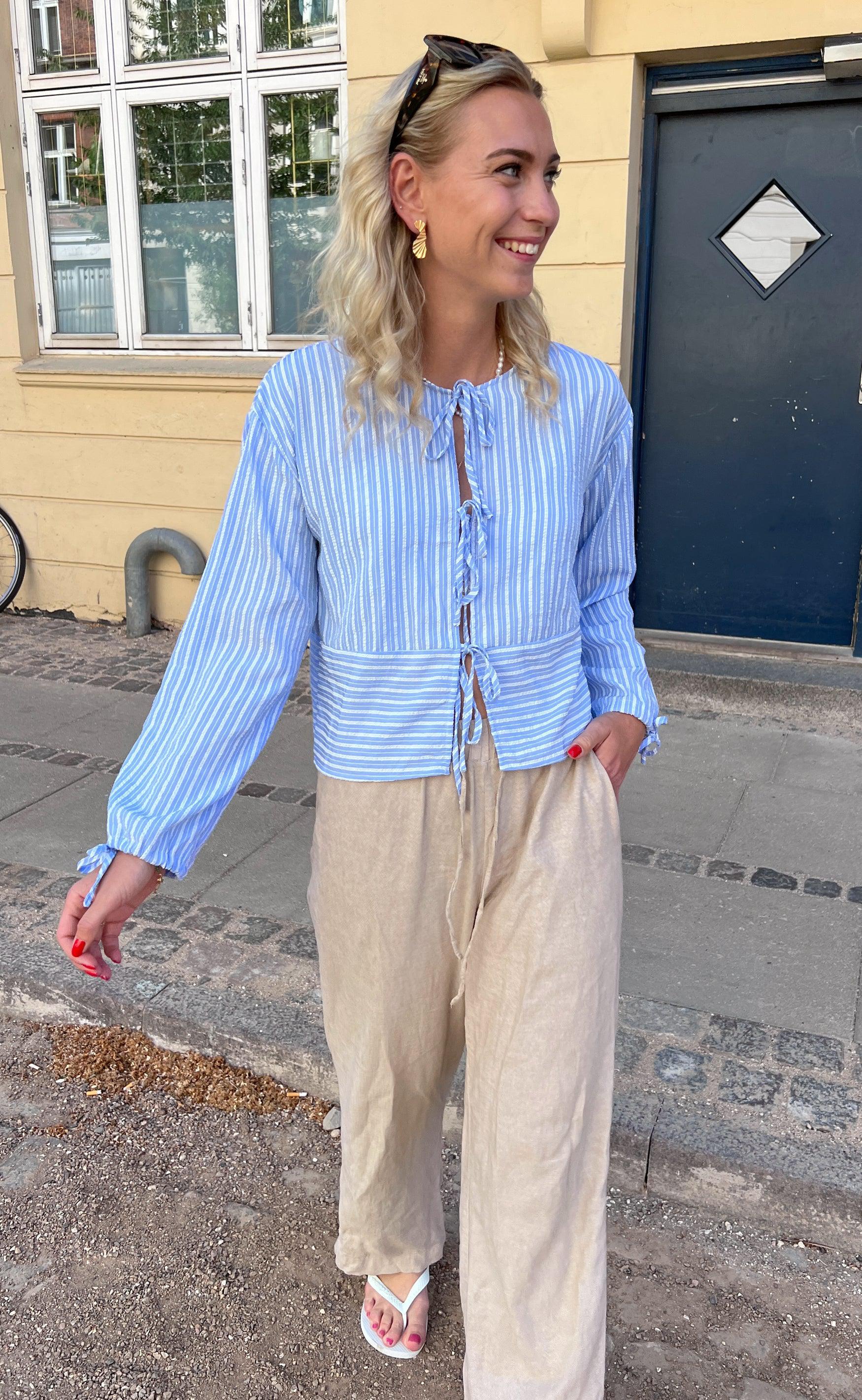 Say INA Copenhagen Bluse - Cornelia - Blue / White Stripe (vendbar)