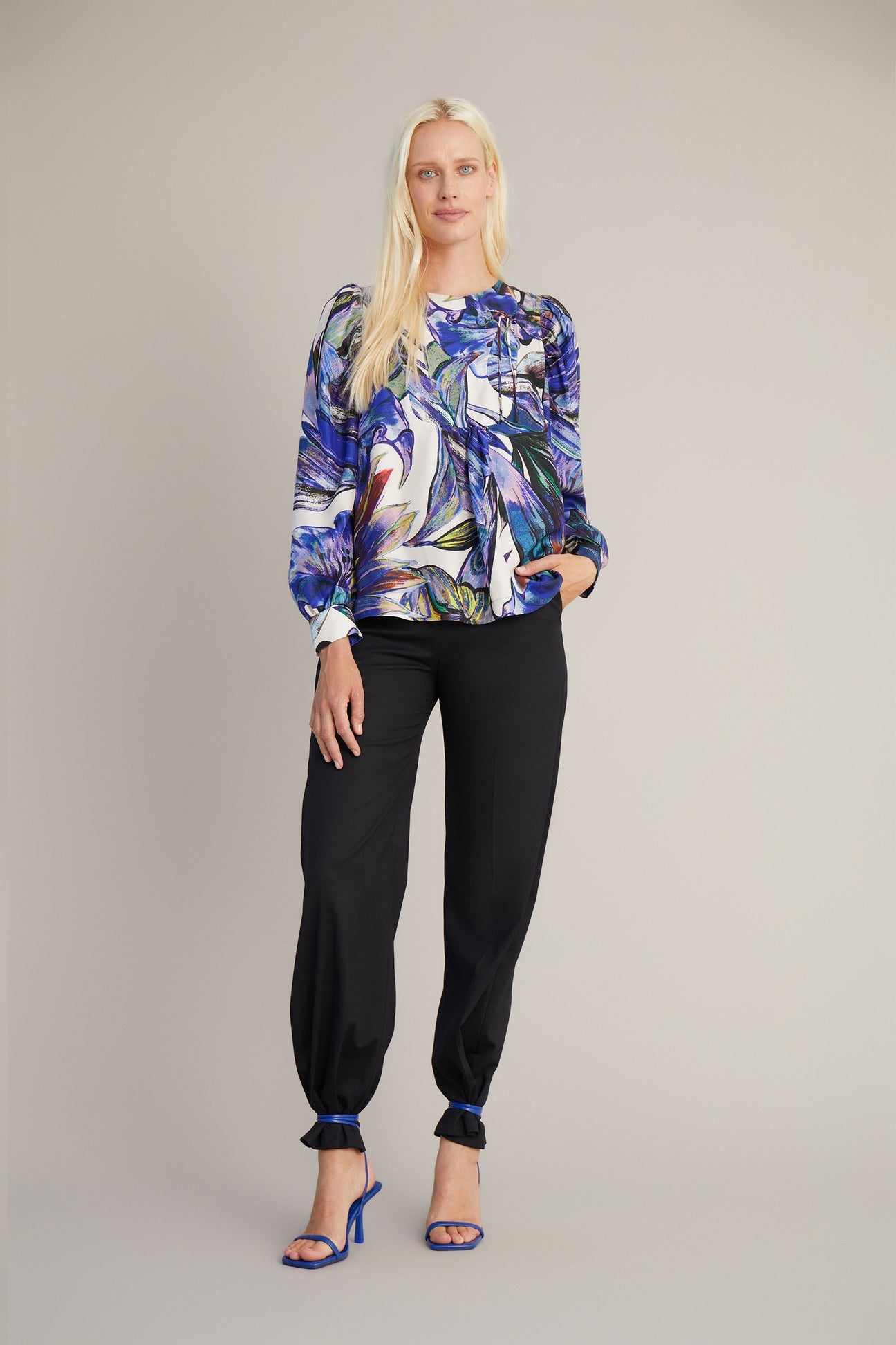Munthe Durham Silke Bluse - Blue